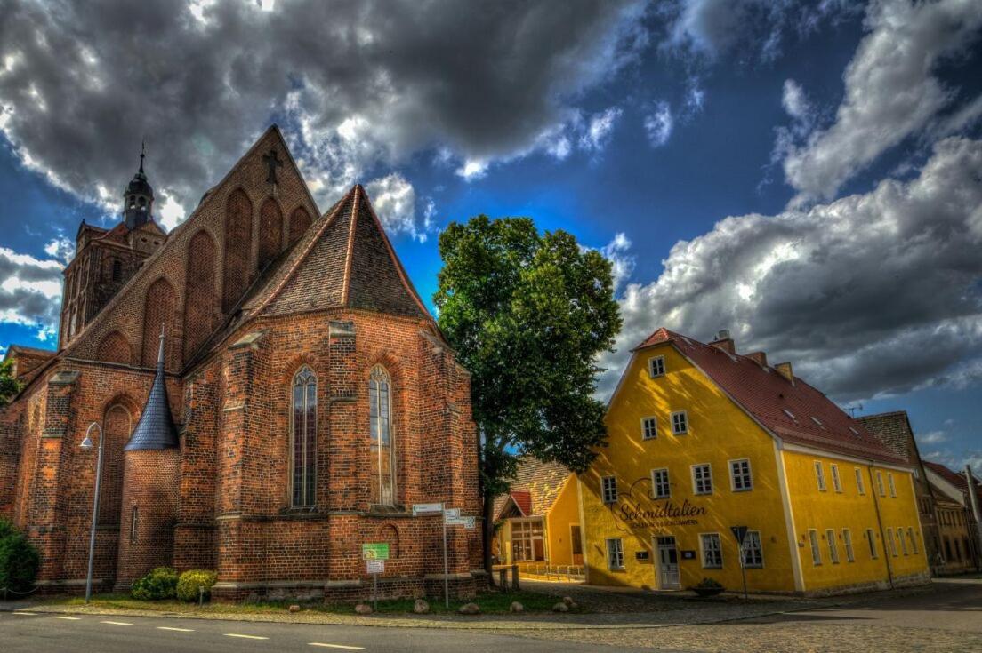 Schmidtalien Schlemmen und Schlummern Dommitzsch Exterior foto